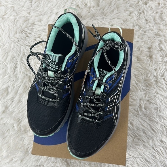 NIB Asics Trail Scout 2 - Picture 3 of 7